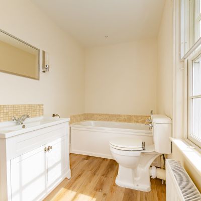 Main Bedroom Ensuite