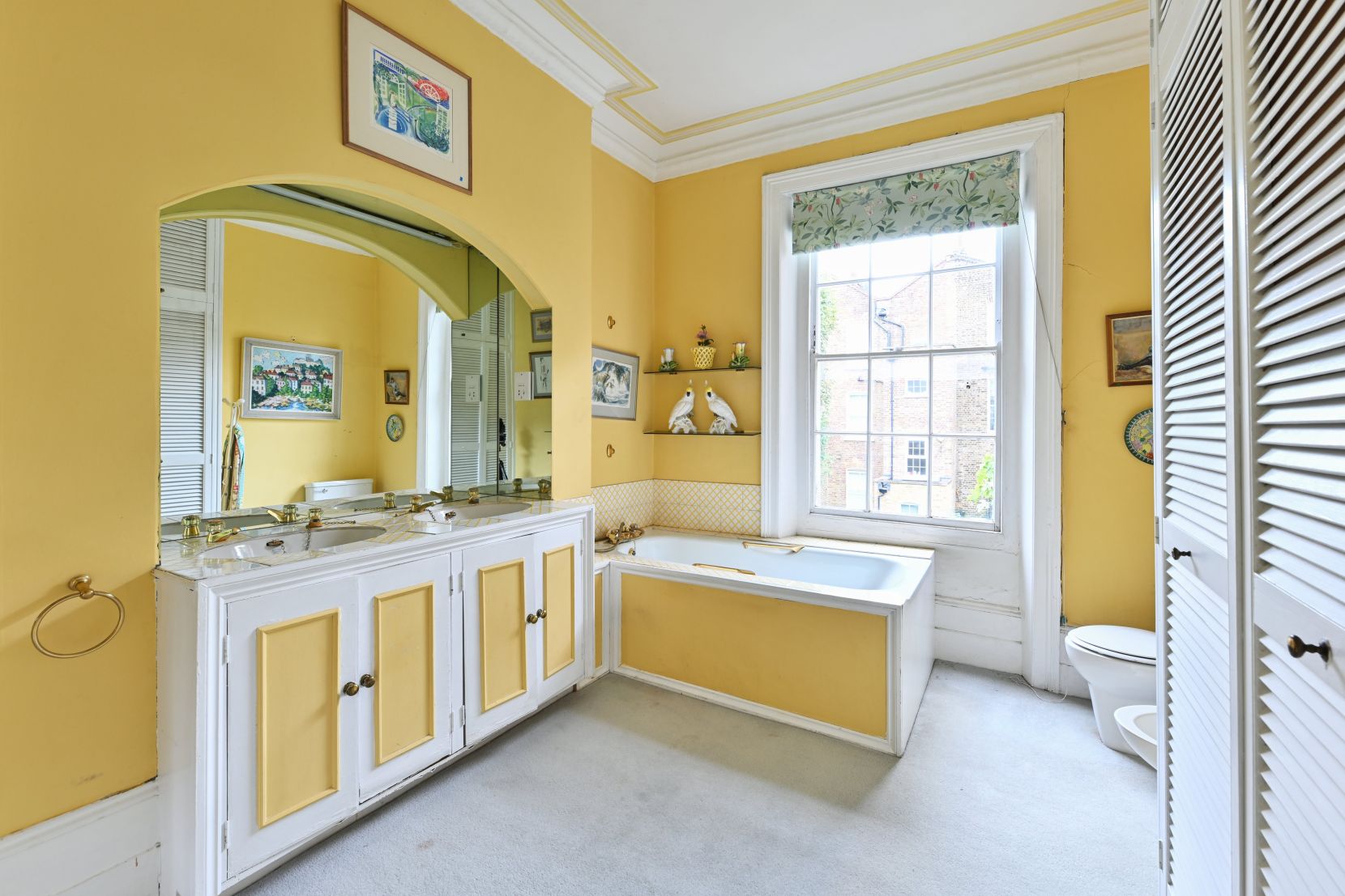 Ensuite