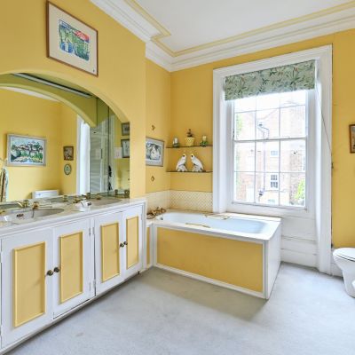 Ensuite