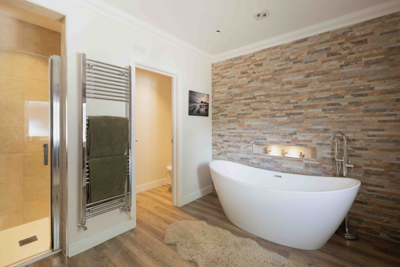 Ensuite