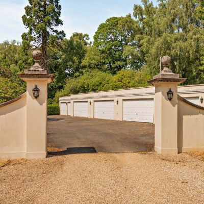 Garaging