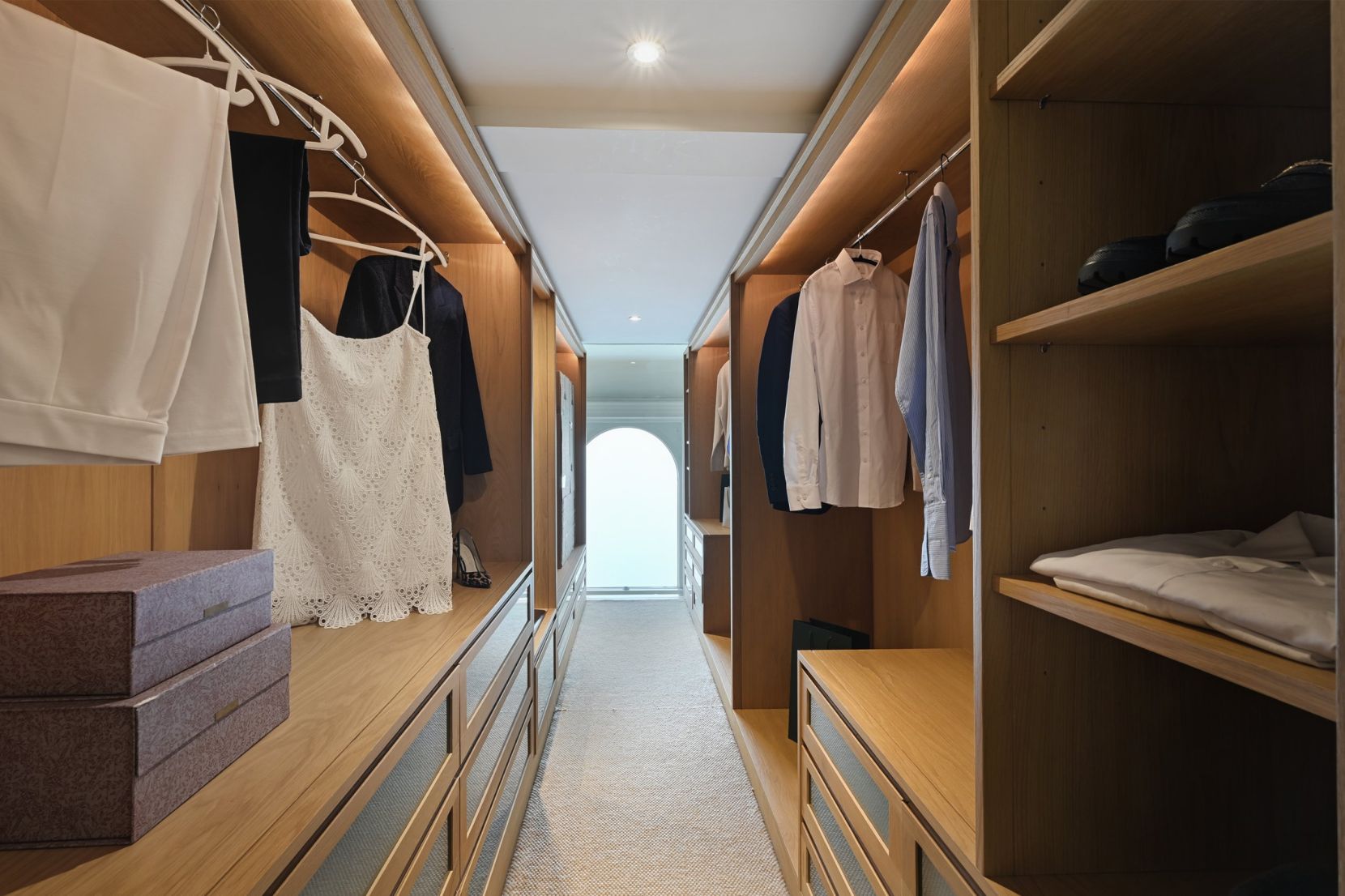 Dessing Room