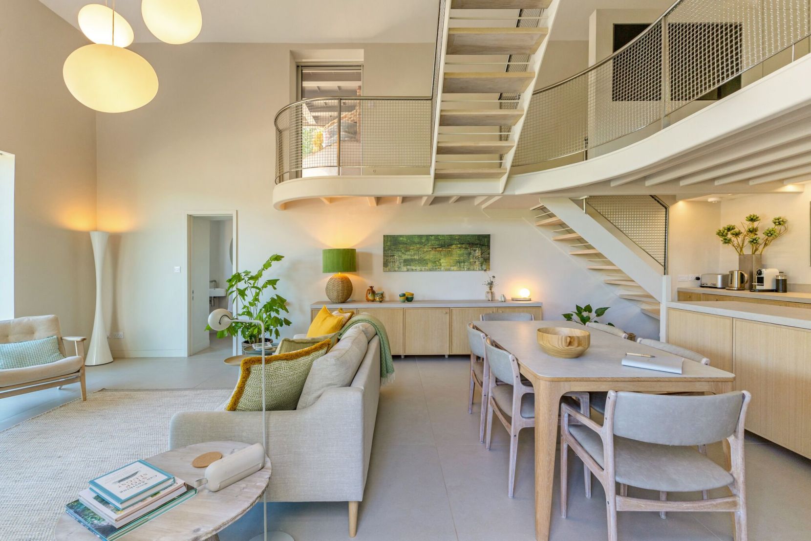 Living/Dining Area