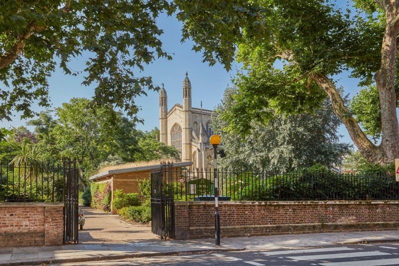 St Luke's Gardens