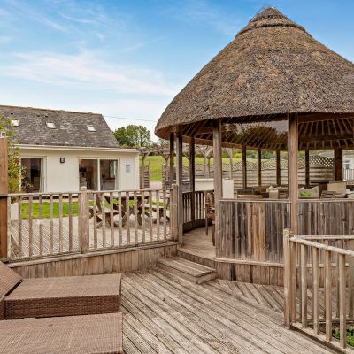 Thatched Leisure Bdg