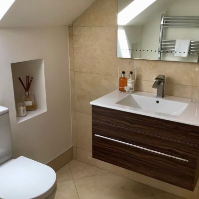Main Ensuite