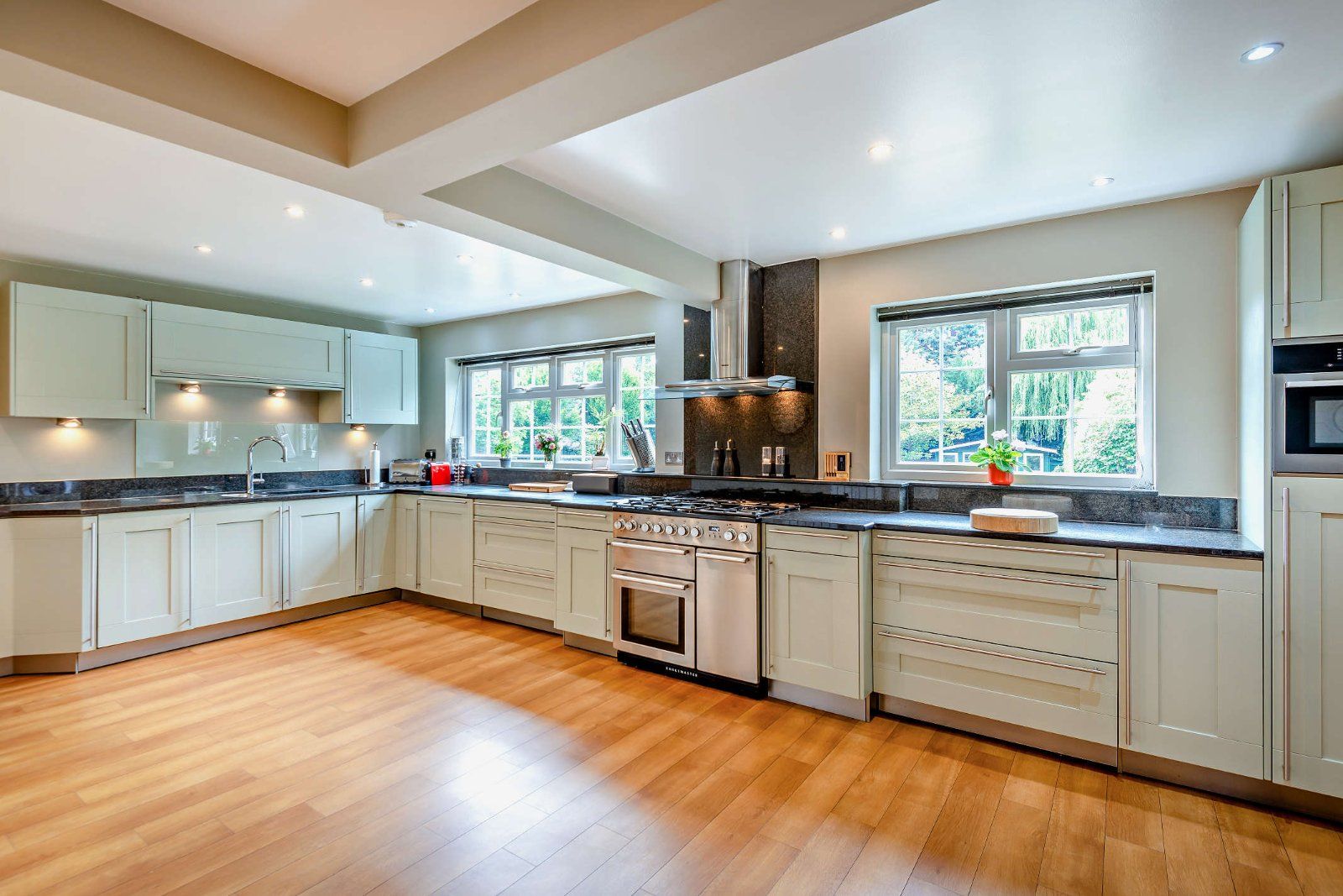 Spacious Kitchen