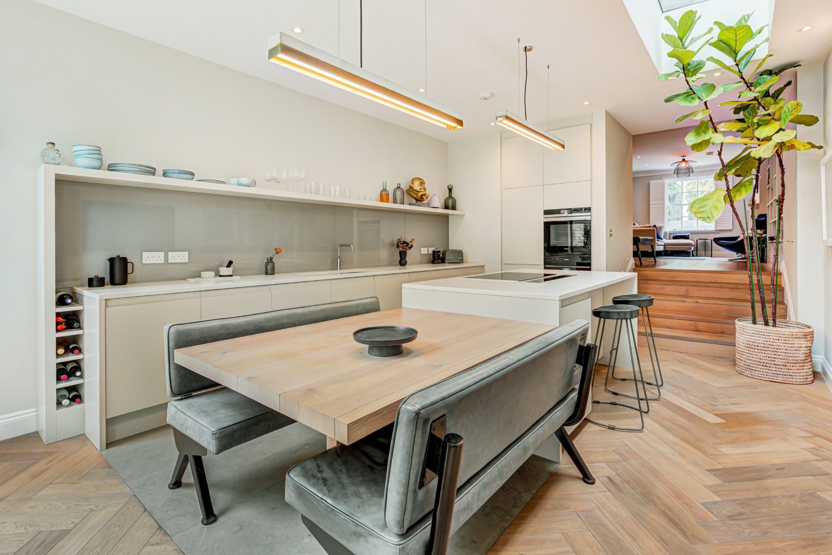 Kitchen / Dining