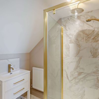 2nd Flr Shower Room