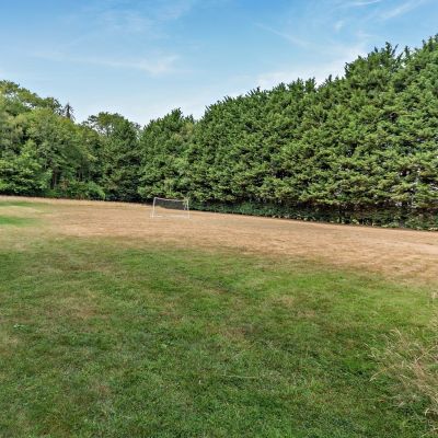 Lot 4
