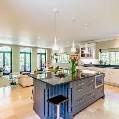 Kitchen Family Room