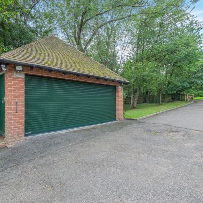 Double Garage