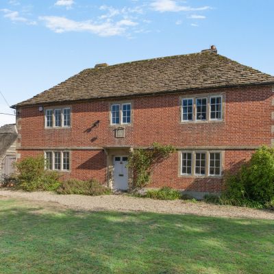 Longleaze House