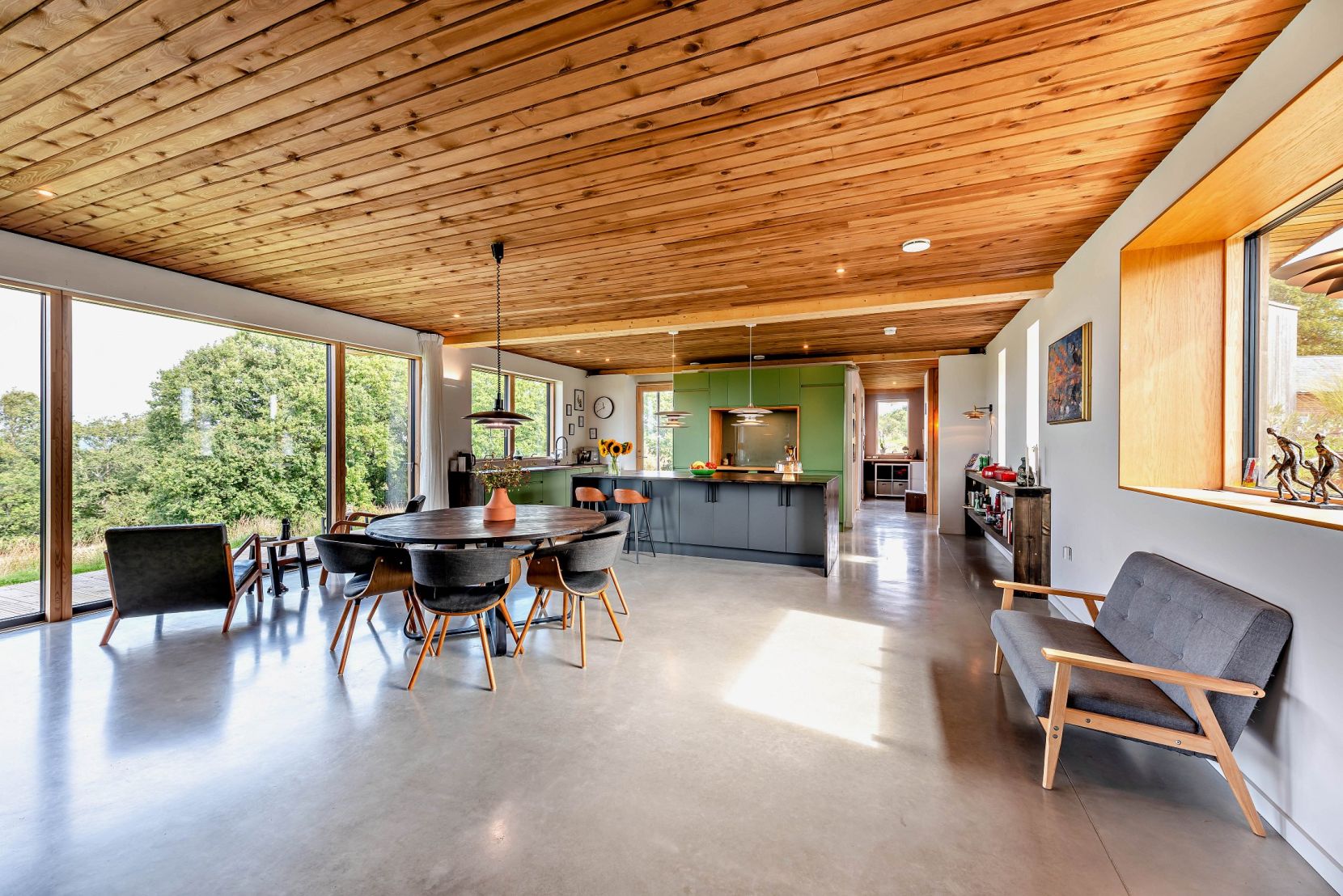 Kitchen/Dining