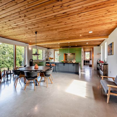 Kitchen/Dining
