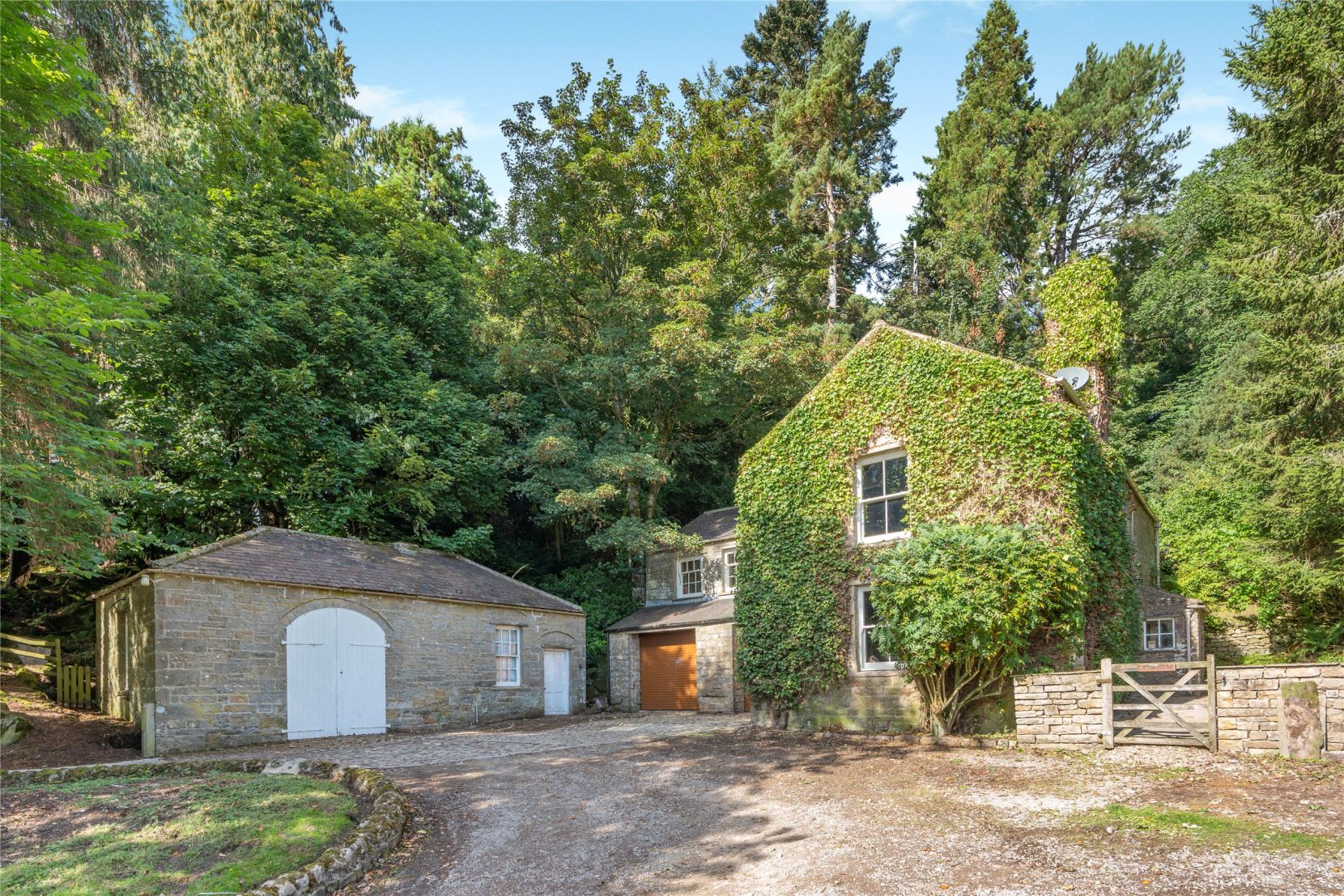 Cottage/Coach House