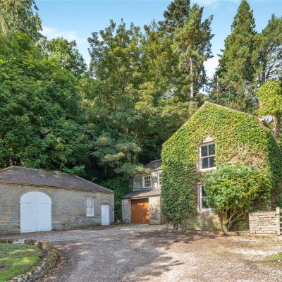 Cottage/Coach House