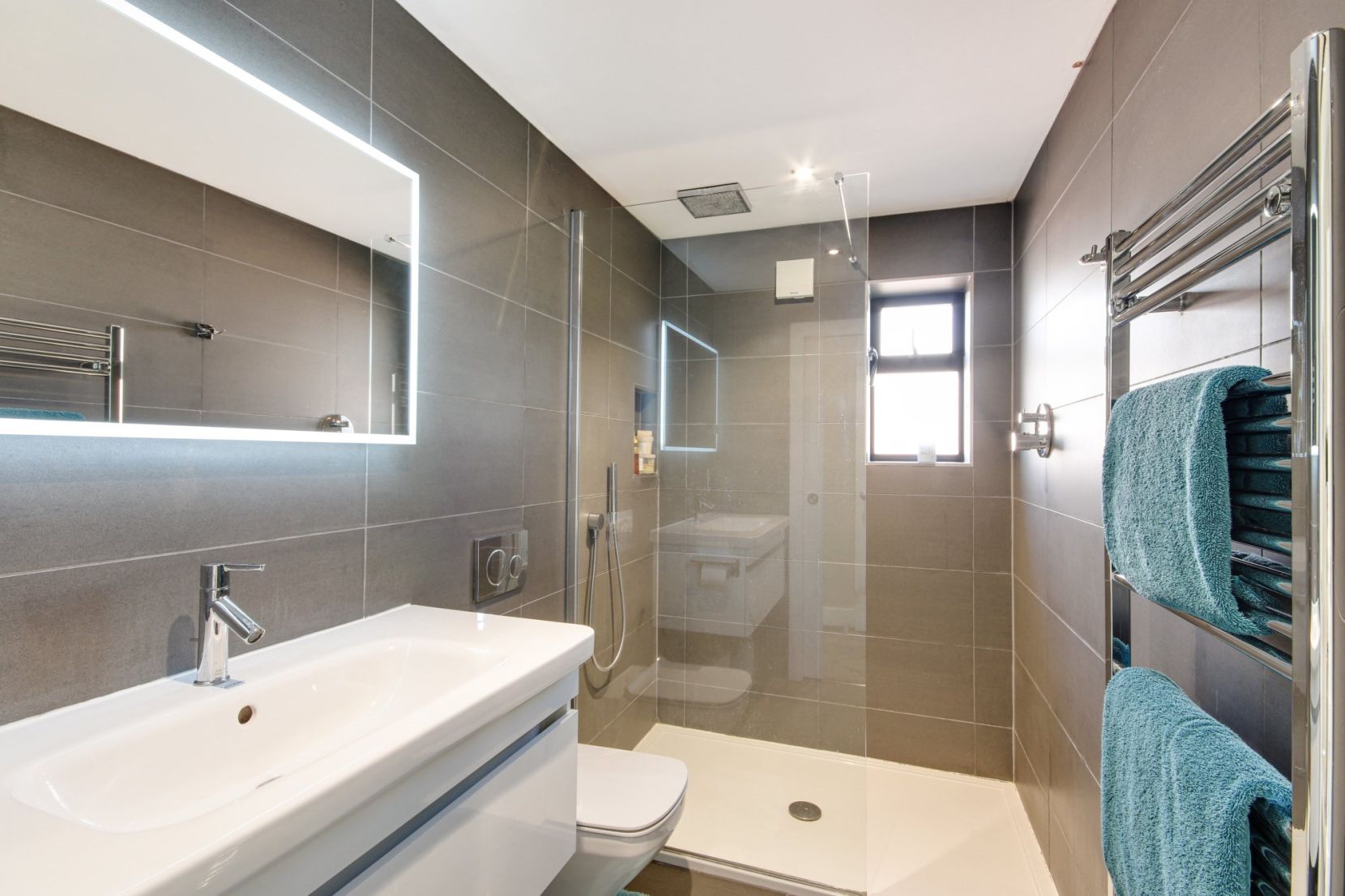 En Suite Shower Room