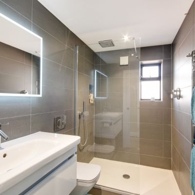 En Suite Shower Room