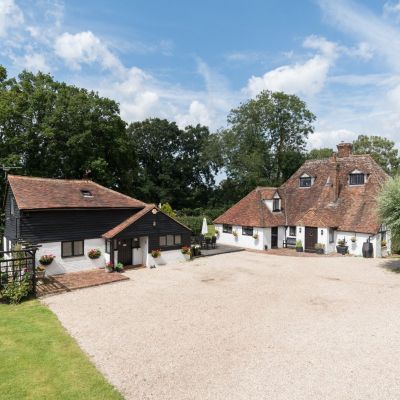 Mundy Manor &cottage