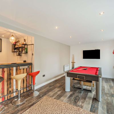 Bar/Games Room