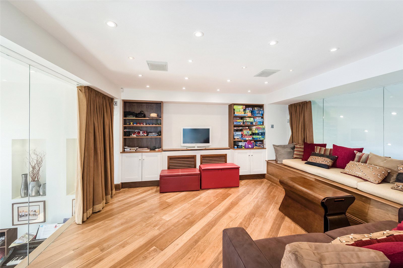 Sitting/Media Room