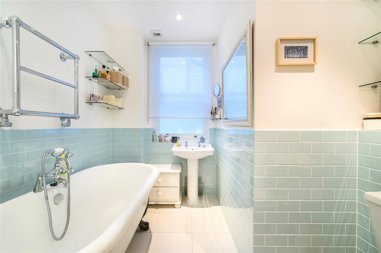 Bathroom 01