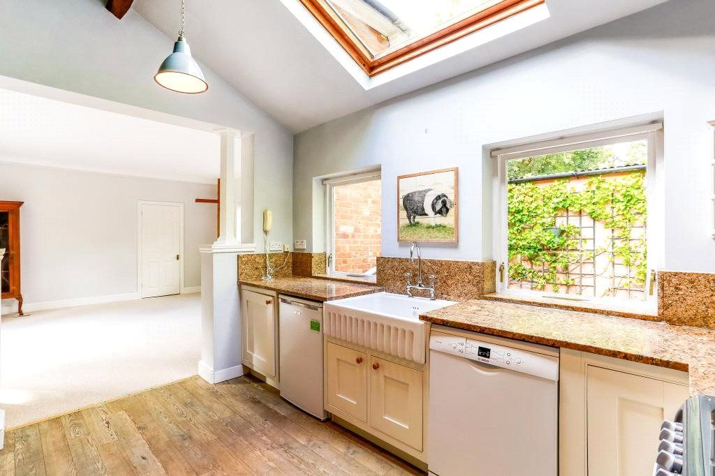 Kitchen (2)