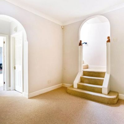 Entrance Hall (2)
