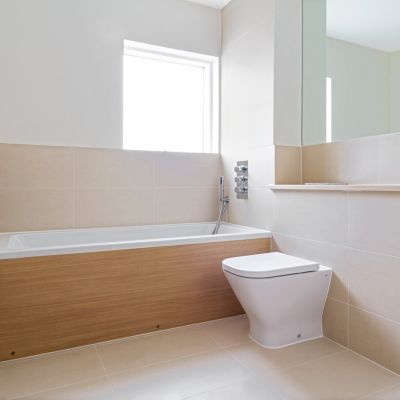 Family bathroom to s