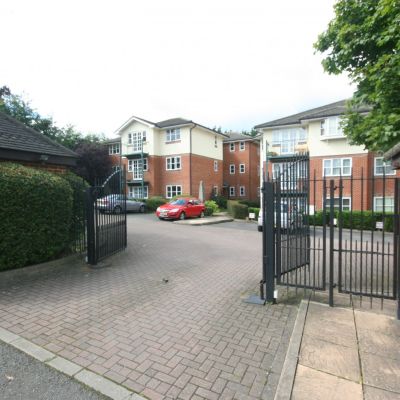 Front with gates
