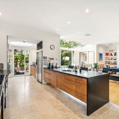 Kitchen/Reception
