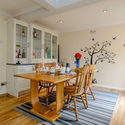 Breakfast Room