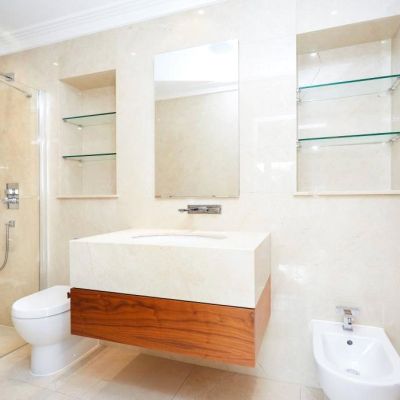 En Suite Bathroom