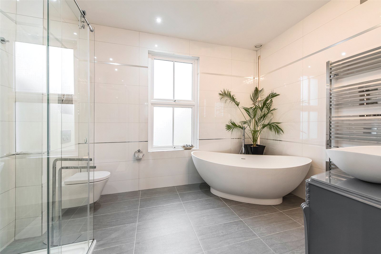 En Suite Bathroom