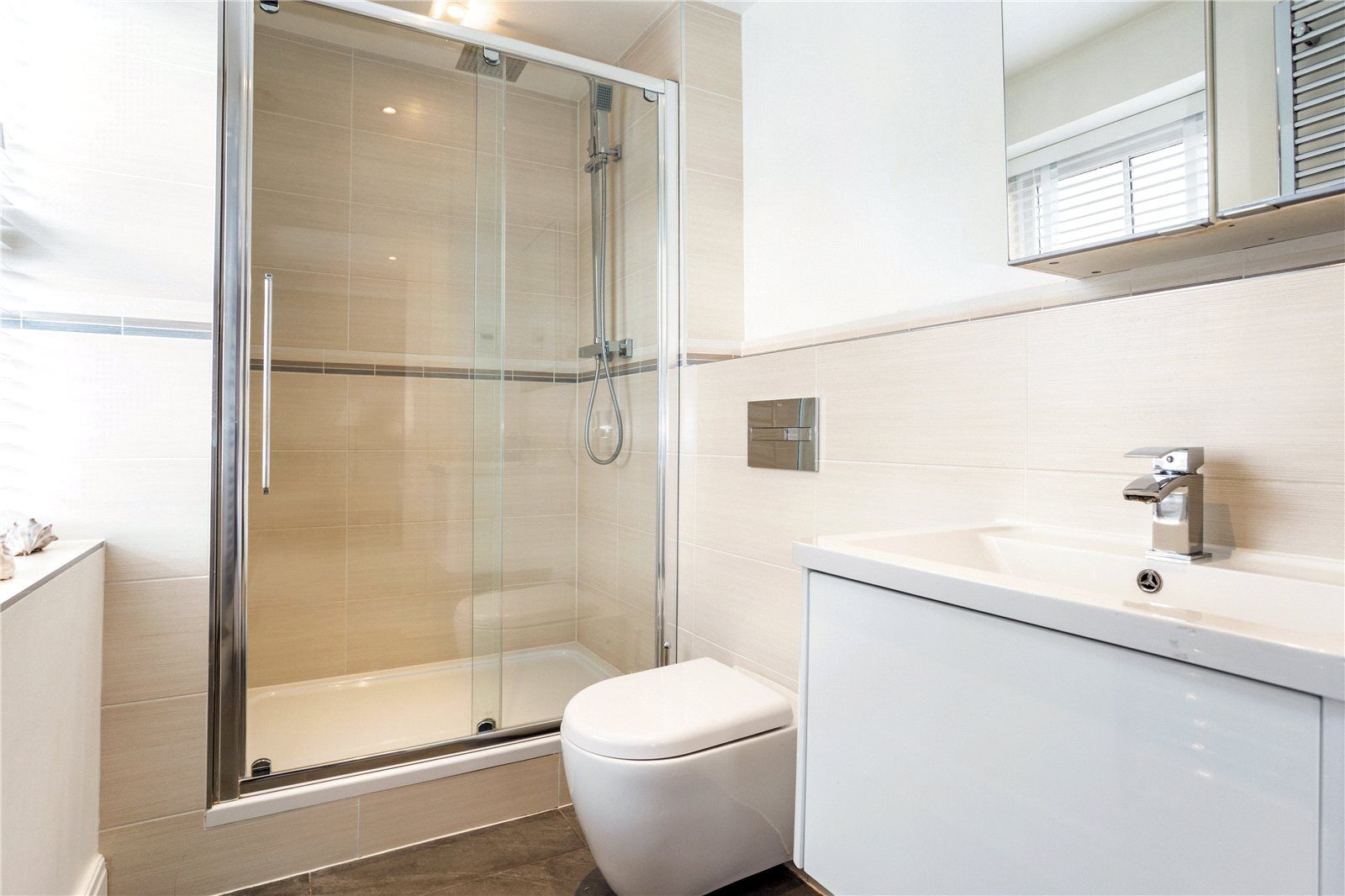 Bedroom 1 En Suite
