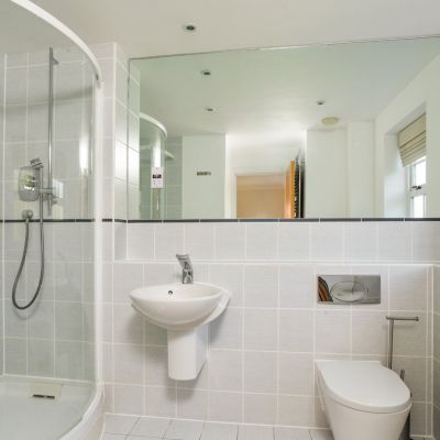 En-Suite Bathroom