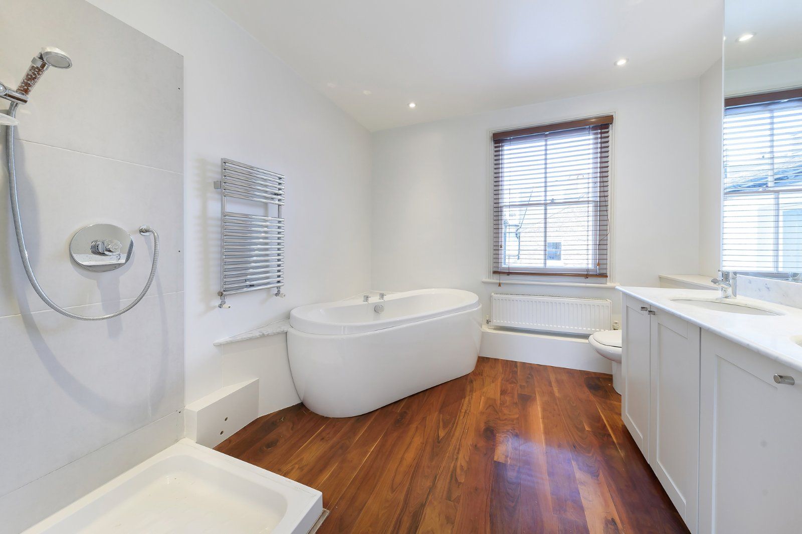 En Suite Bathroom
