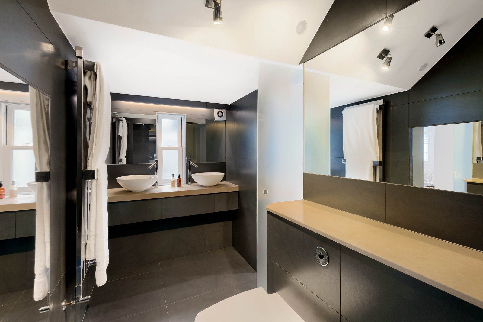 En Suite Bathroom
