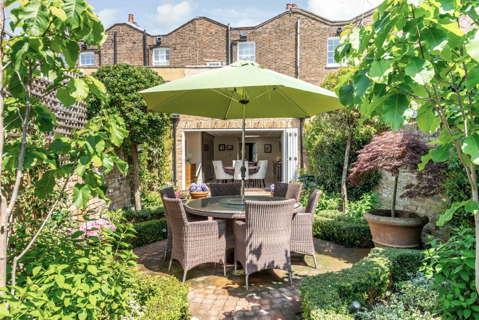 Rear Courtyard