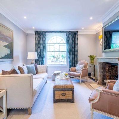 Formal Lounge